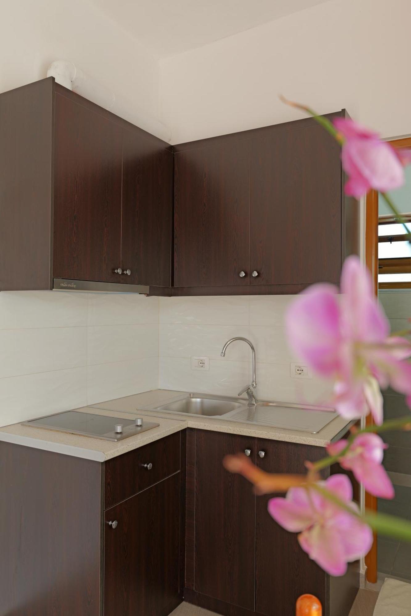 Brahimi Guest House Ksamil Eksteriør bilde