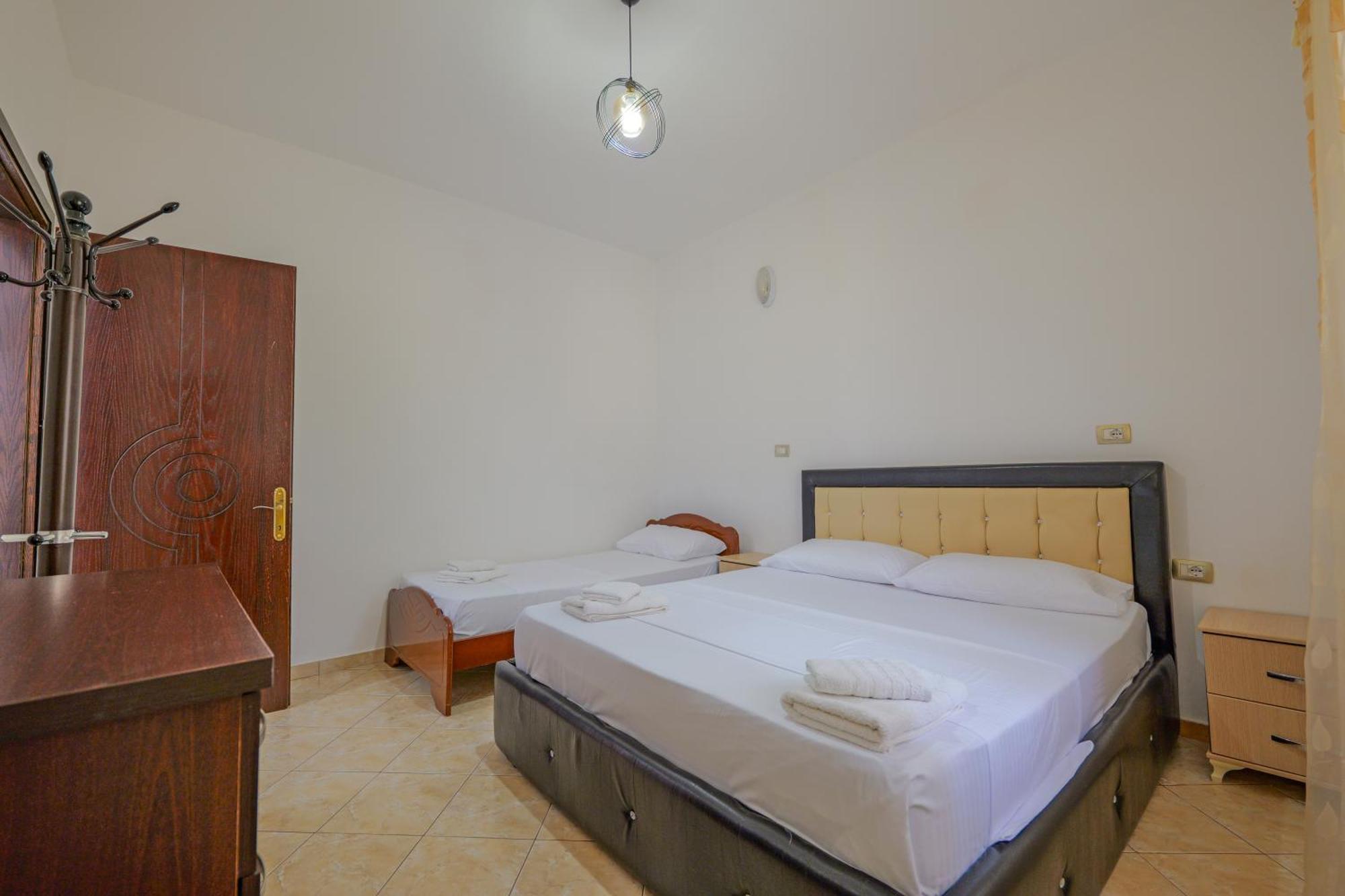 Brahimi Guest House Ksamil Eksteriør bilde
