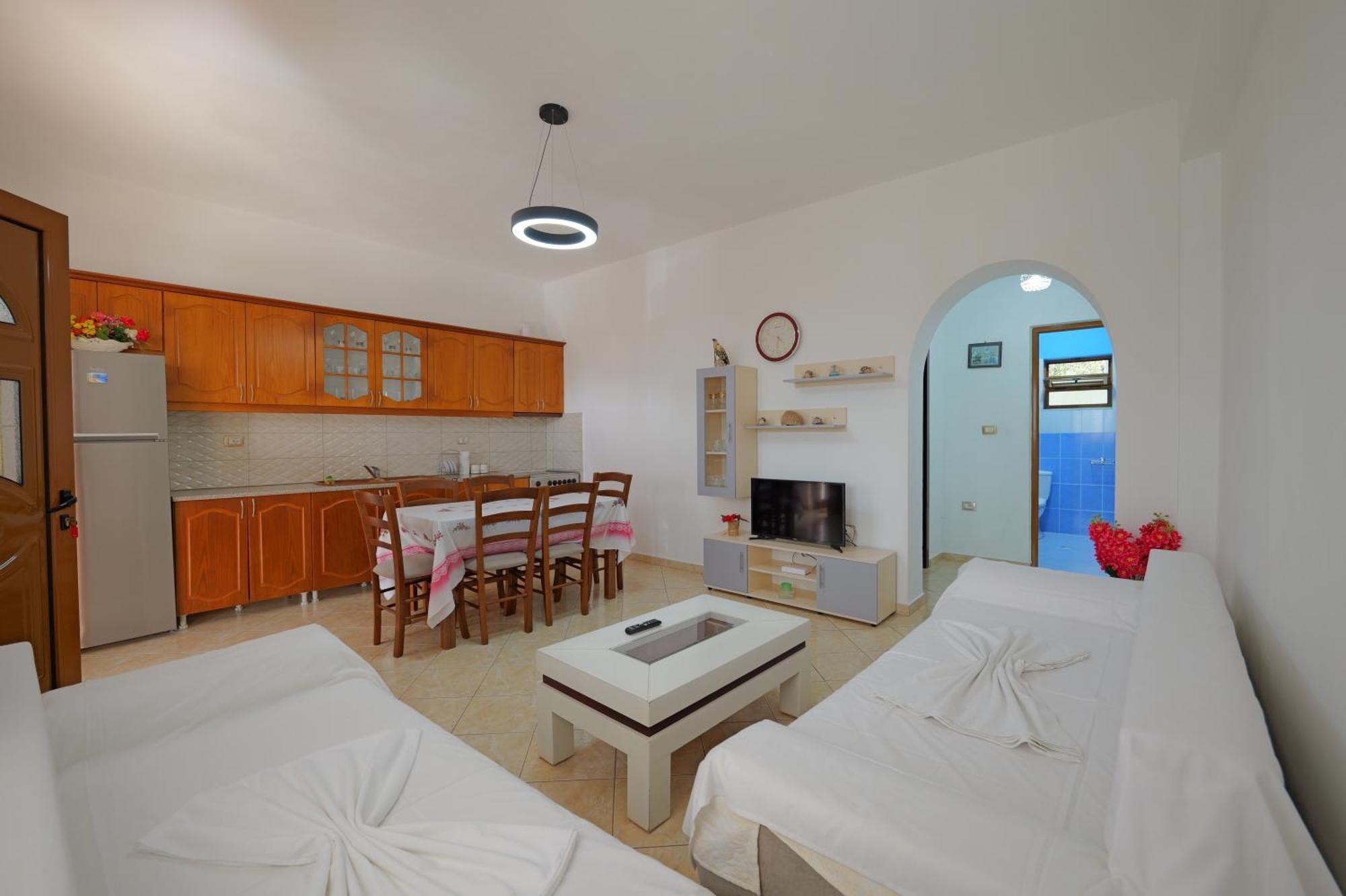 Brahimi Guest House Ksamil Eksteriør bilde