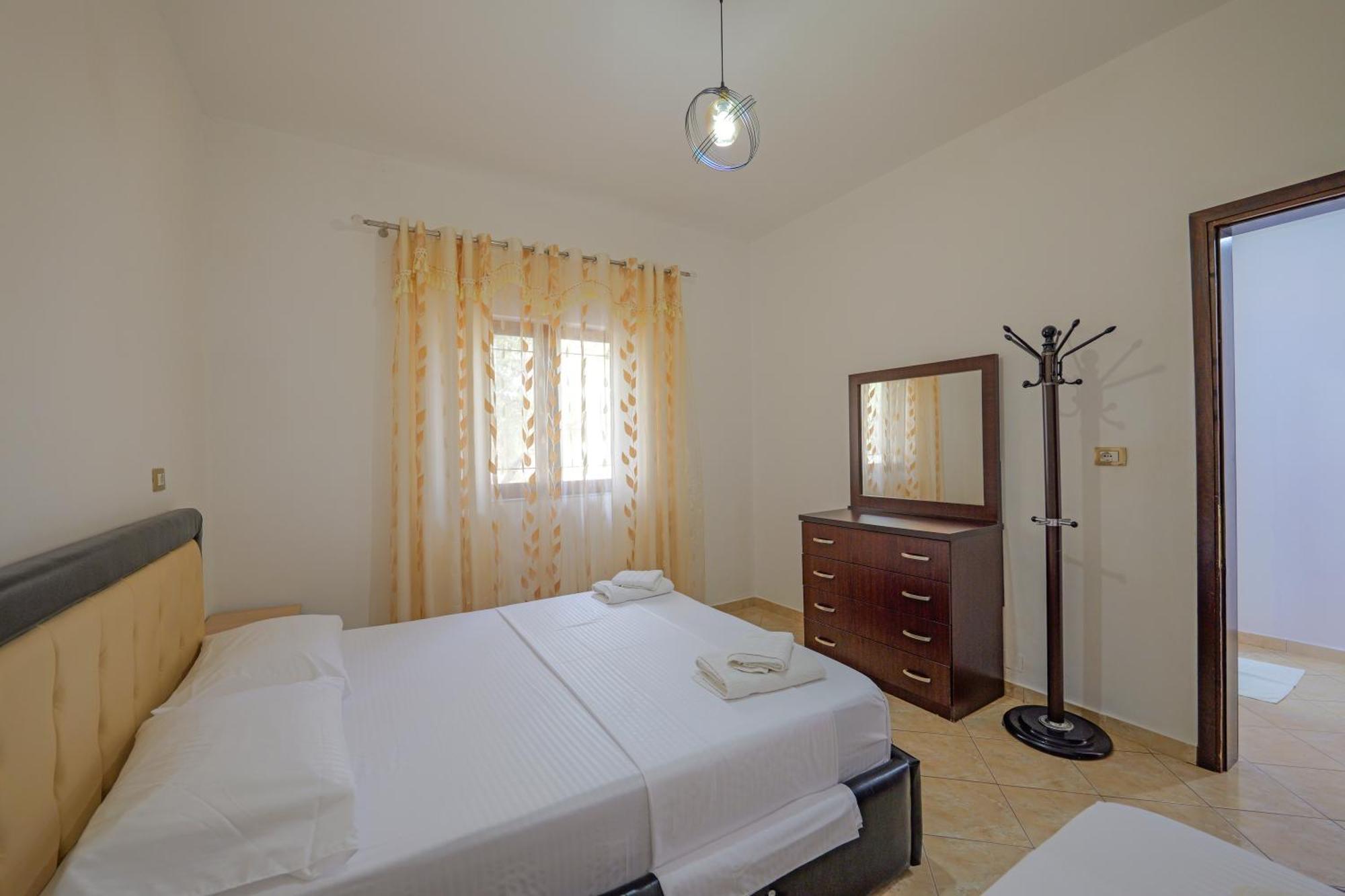 Brahimi Guest House Ksamil Eksteriør bilde