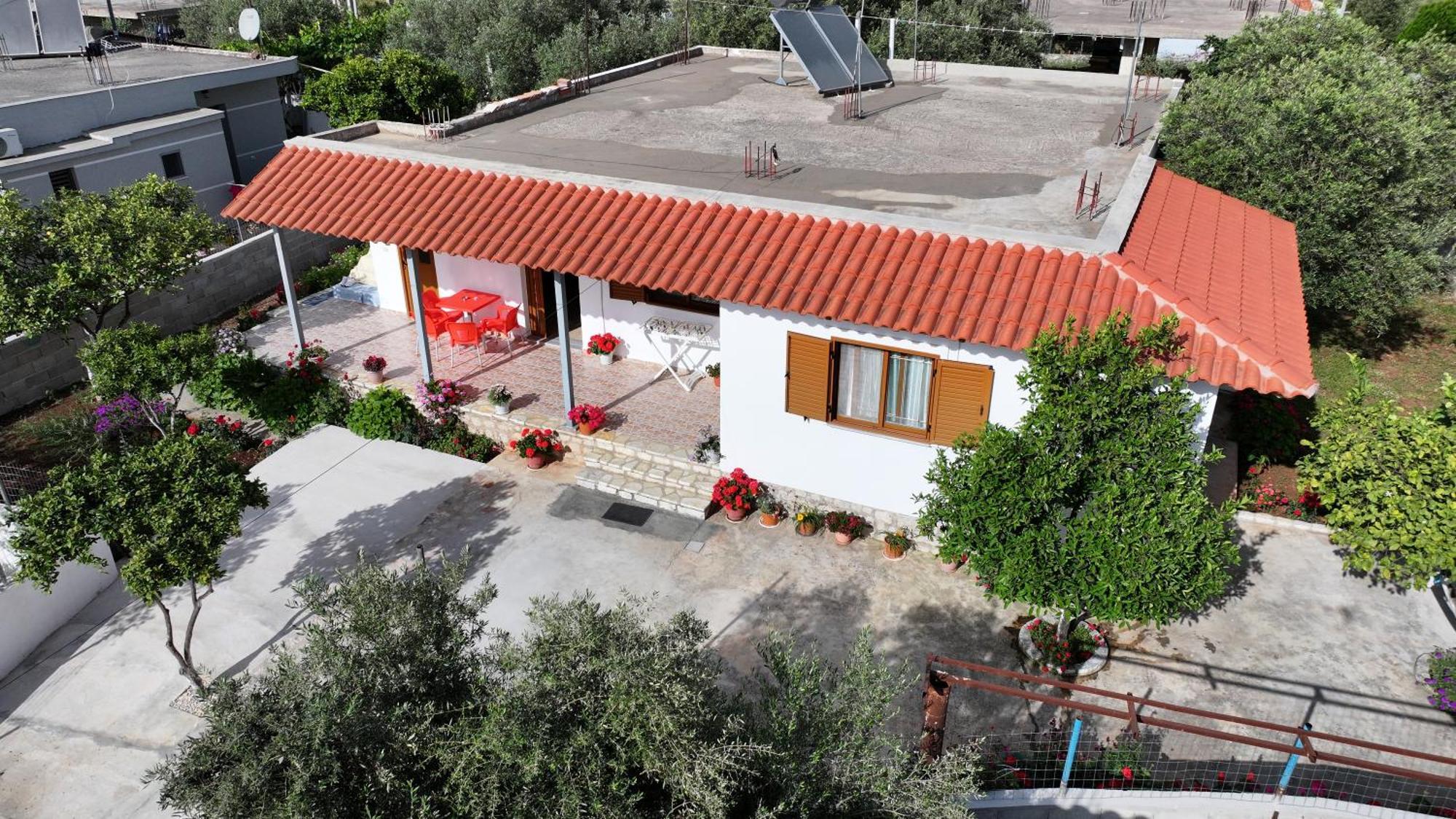 Brahimi Guest House Ksamil Eksteriør bilde